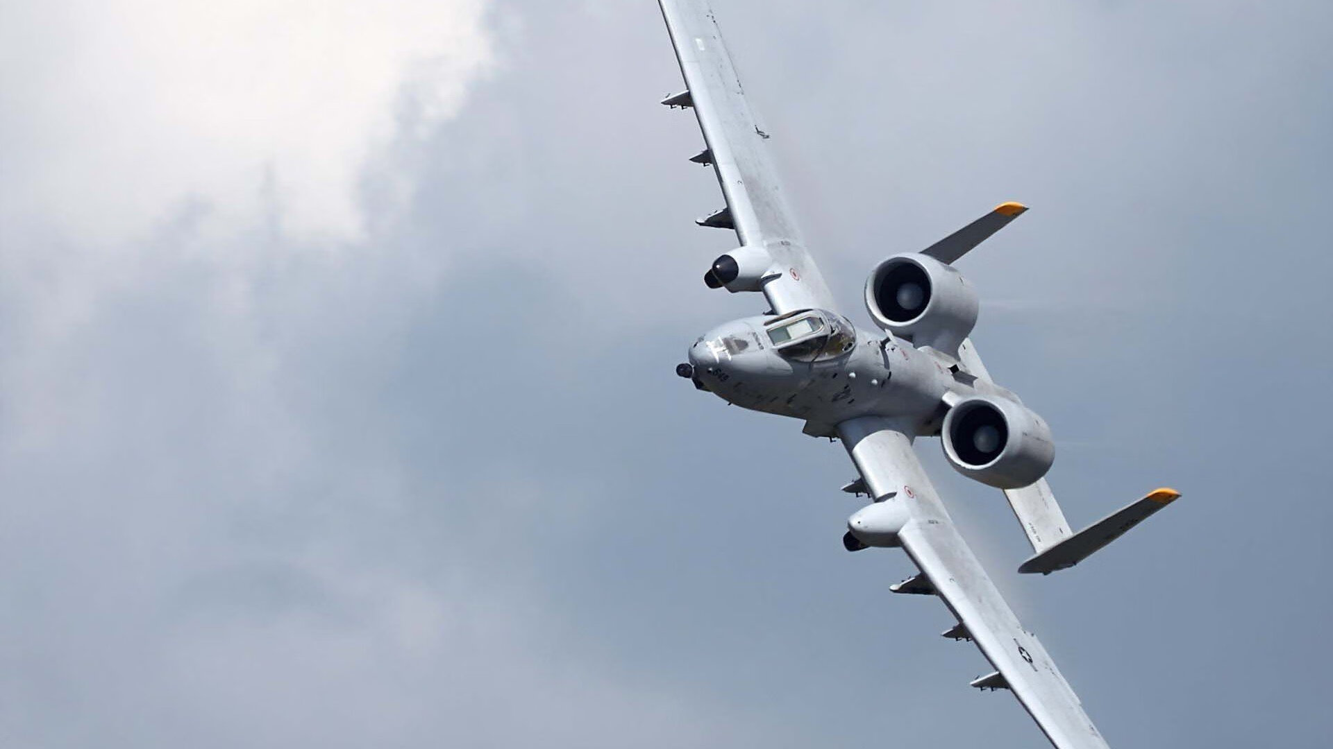 伊朗队在巴黎奥运会比赛中展现出快速反击战术，伊朗转播奥运会画面